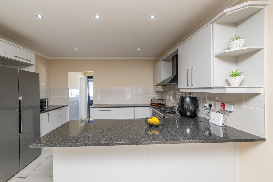 3 Bedroom Property for Sale in Brackenfell South Western Cape